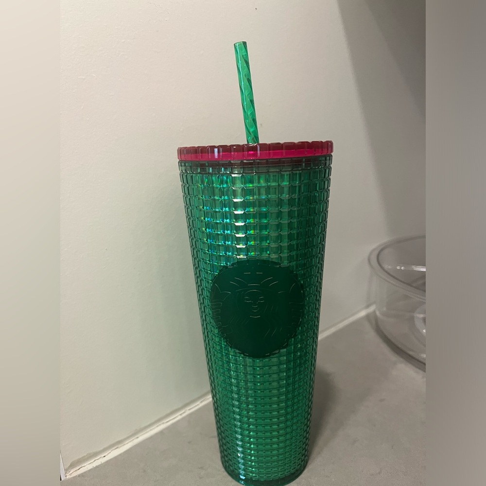 NWT Starbucks Venti Christmas Collection Gridded Cup